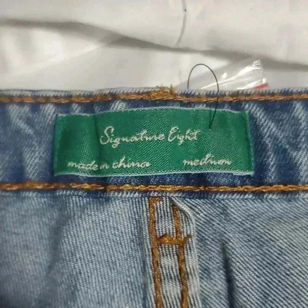 Signature 8 jean shorts